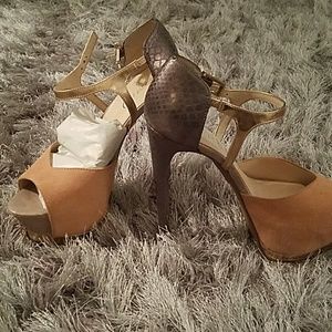 Platform high heel pink and pewter sandal